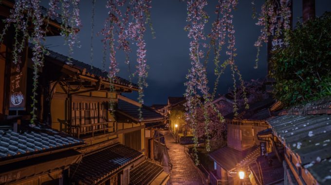 祇園から清水寺を訪れるなら必見！三念坂の歴史と魅力