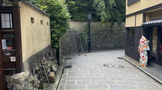 京都の名所を巡る男性限定のひとり旅プラン